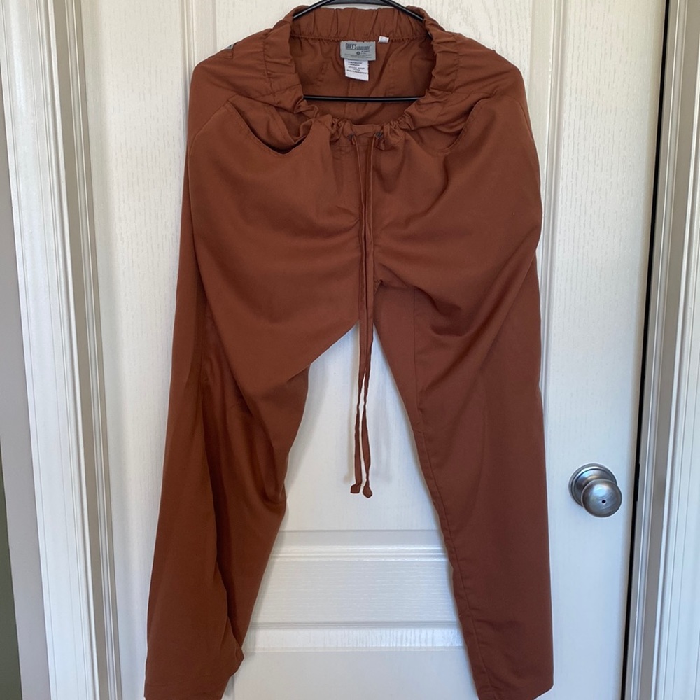 Medium Petite scrub bottoms